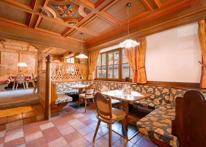 Hotel Dolomites Inn Canazei